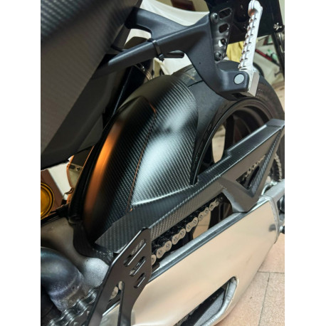 Hinterer Kotflügel mit Kettenschutz aus Kohlefaser - Carbone2Race - Aprilia RSV4/ RR/RF/ 2021-24