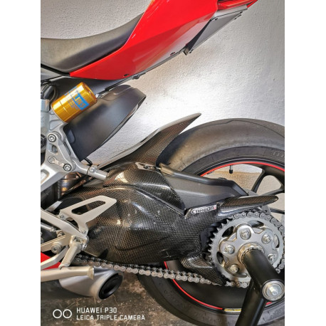 Carbon fiber Swingarm guard - Carbone2Race - DUCATI Panigale V2