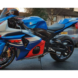 Schwingenarmschutz aus Kohlefaser - Carbone2Race - SUZUKI GSX-R 1000/ 2009-16