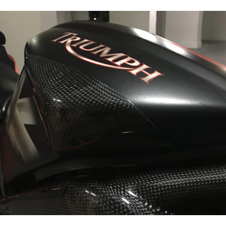 Carbon fiber Tank guards - Carbone2Race - TRIUMPH Daytona 675 2006-12