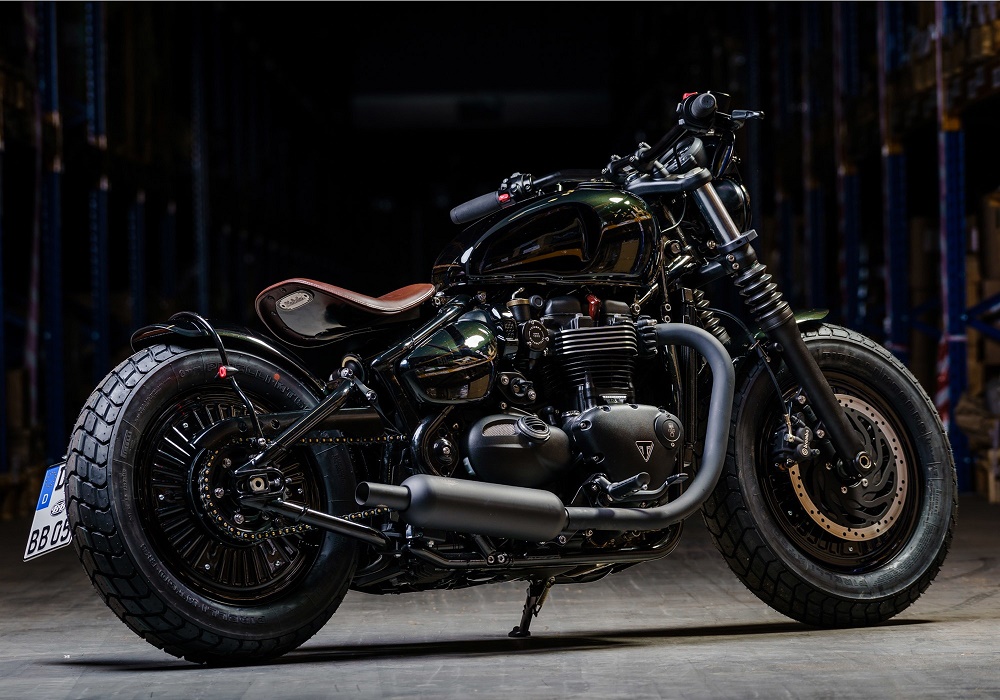 moto bobber triumph